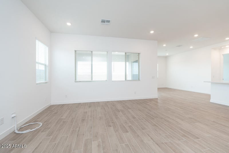 244 La Estela Ln, San Tan Valley, AZ 85140