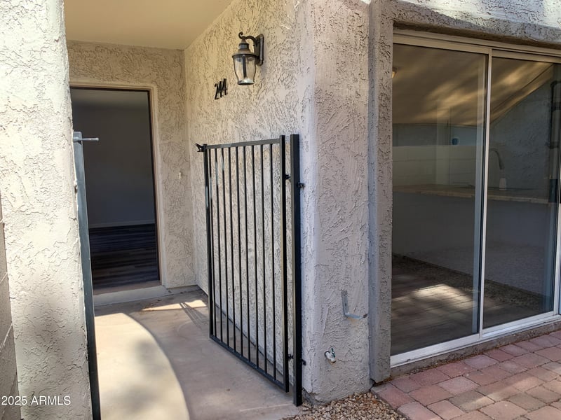 244 Ponderosa Ln, Phoenix, AZ 85022