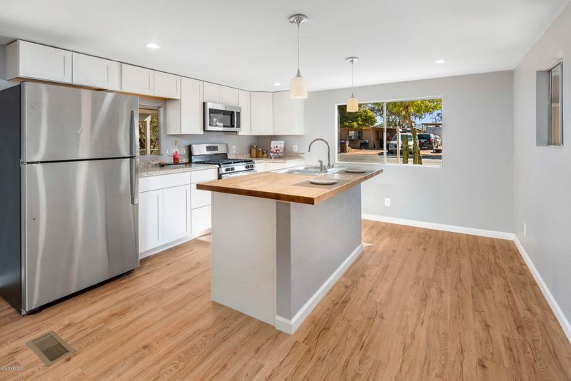 244 S 91st Way, Mesa, AZ 85208
