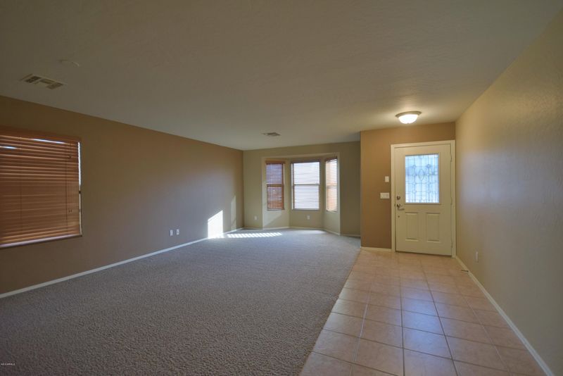 2440 E County Down Dr, Chandler, AZ 85249
