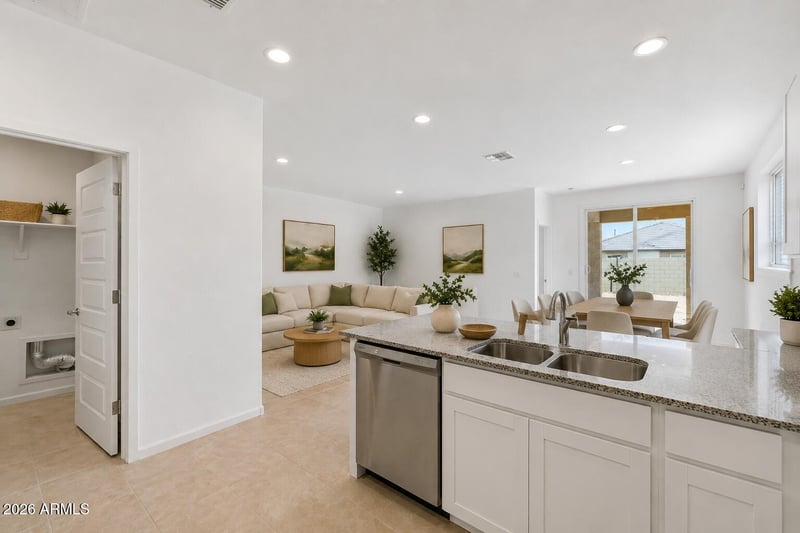2440 Bowker St, Phoenix, AZ 85041