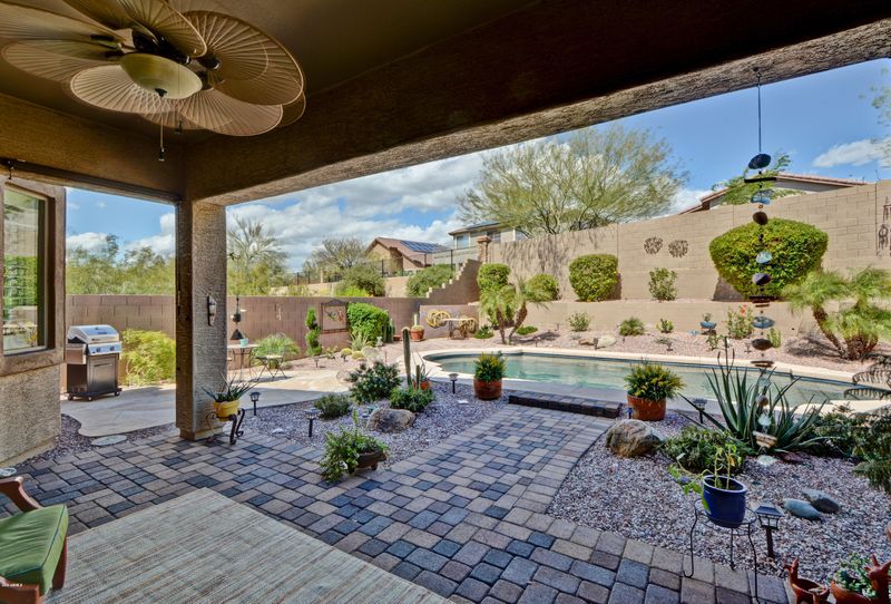 2440 W Eagle Feather Rd, Phoenix, AZ 85085