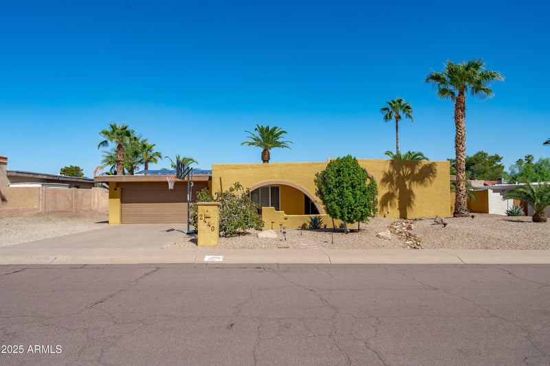 2440 Yucca St, Phoenix, AZ 85028