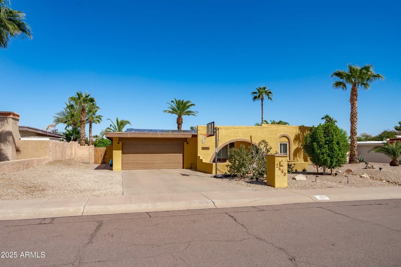 2440 Yucca St, Phoenix, AZ 85028