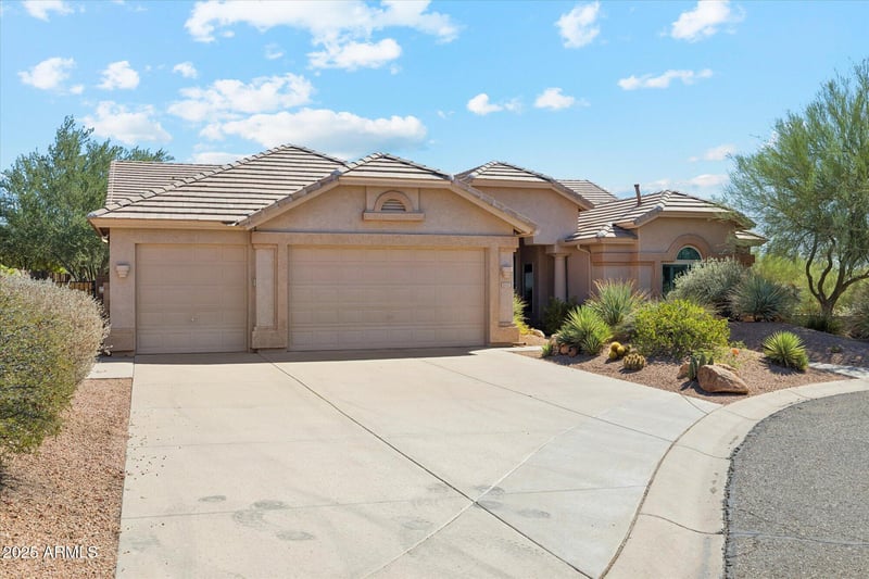 2441 Cabot Cir, Mesa, AZ 85207