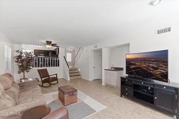 24414 39th Ln, Glendale, AZ 85310