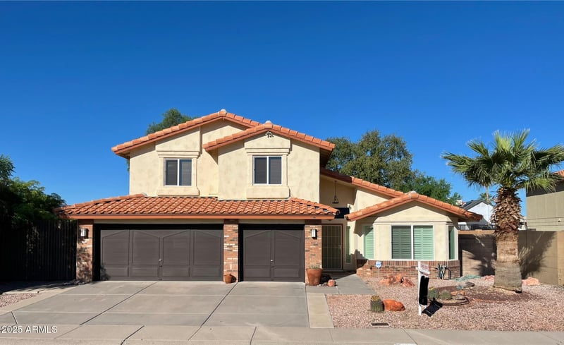 24414 40th Ln, Glendale, AZ 85310