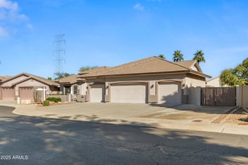 24415 43rd Dr, Glendale, AZ 85310