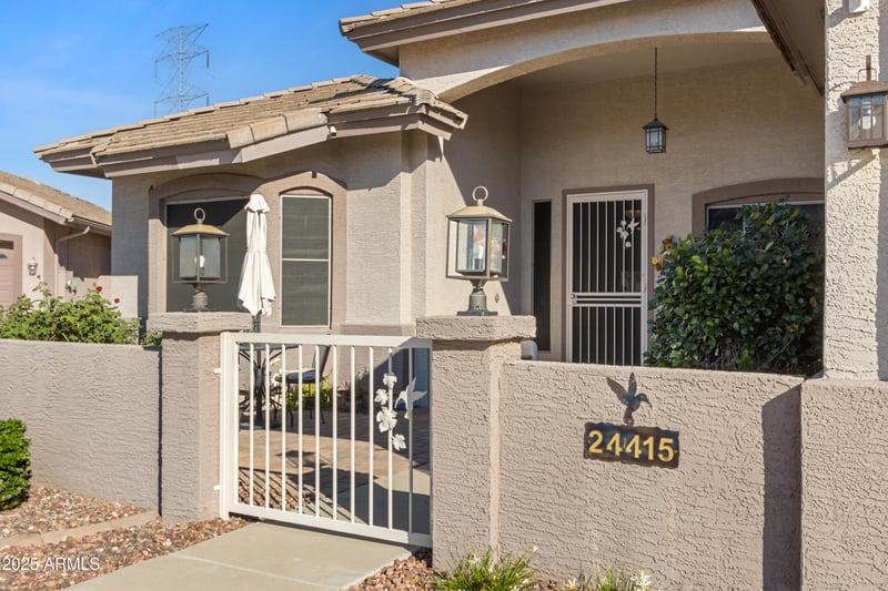 24415 43rd Dr, Glendale, AZ 85310