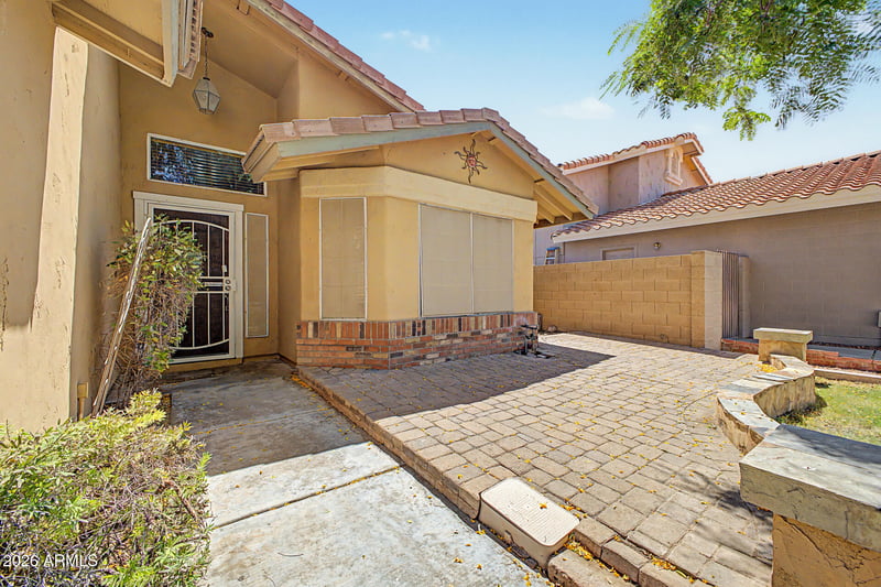 24419 39th Ln, Glendale, AZ 85310