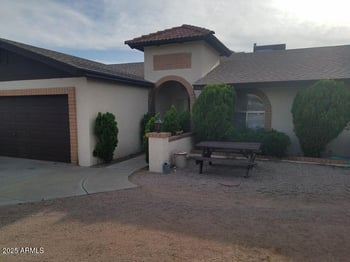 2442 76th St, Mesa, AZ 85207