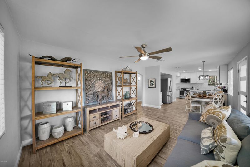 2442 E Indianola Ave, Phoenix, AZ 85016