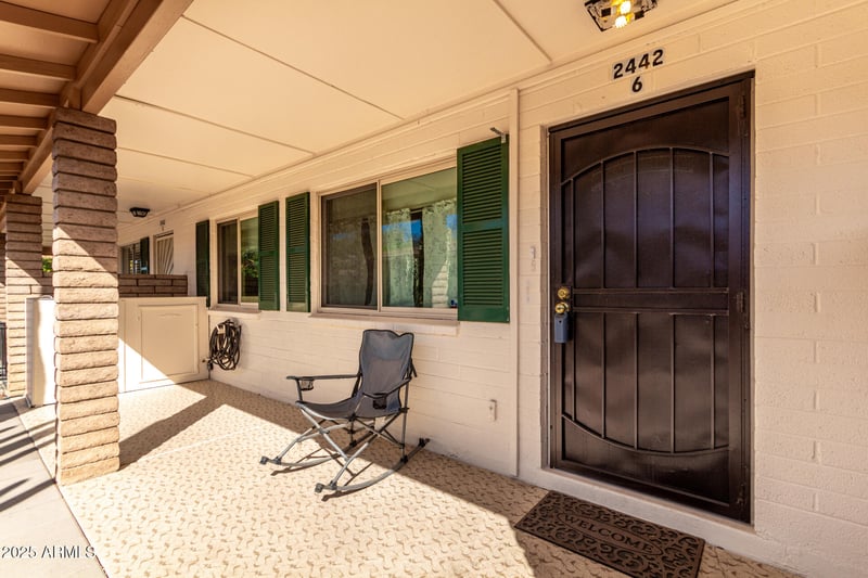 2442 University Dr #6, Mesa, AZ 85213