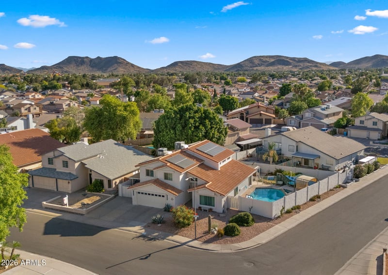 24420 39th Ln, Glendale, AZ 85310