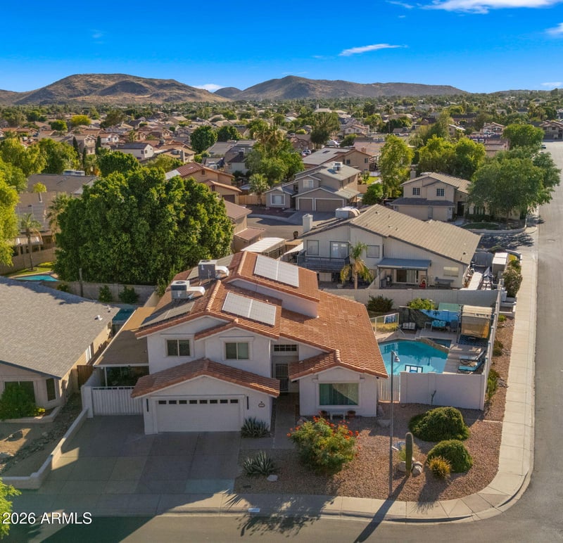 24420 39th Ln, Glendale, AZ 85310
