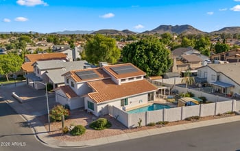 24420 39th Ln, Glendale, AZ 85310