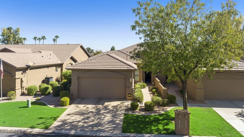 24421 Golfview Dr, Sun Lakes, AZ 85248