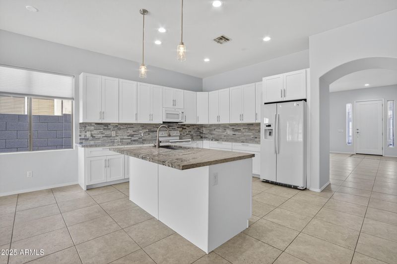 2443 E Fremont Rd, Phoenix, AZ 85042