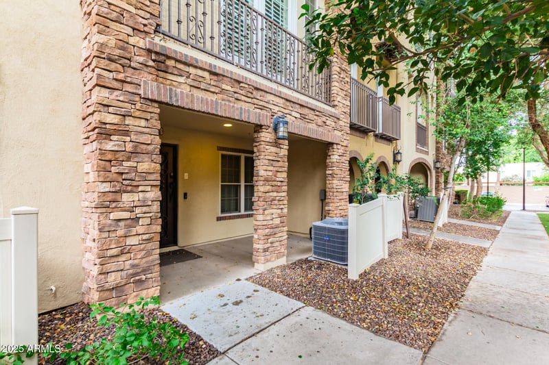 2444 Montecito Ave, Phoenix, AZ 85016