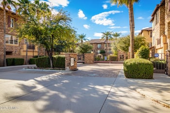 2444 Montecito Ave, Phoenix, AZ 85016