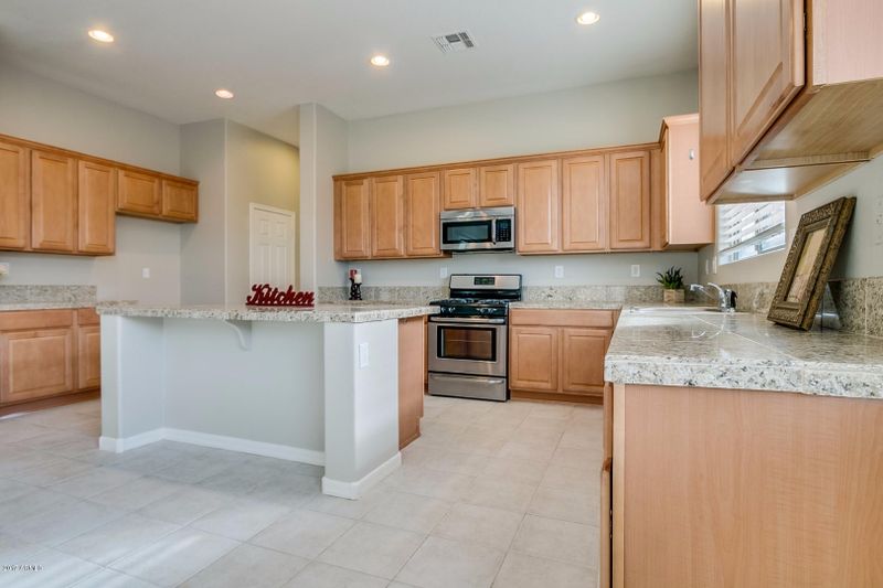 2444 W Clearview Trl, Anthem, AZ 85086