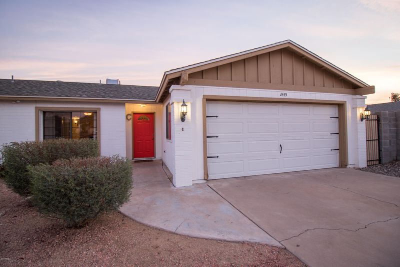 2445 E Aster Dr, Phoenix, AZ 85032