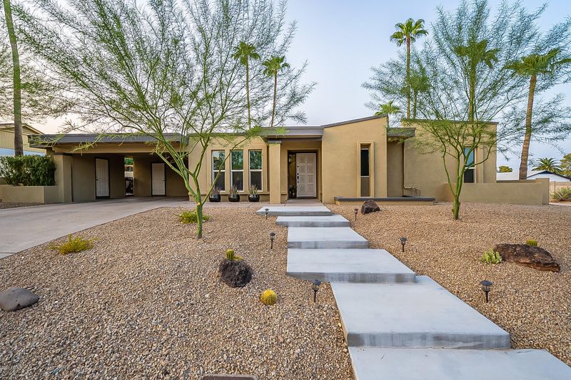 2446 E North Ln, Phoenix, AZ 85028