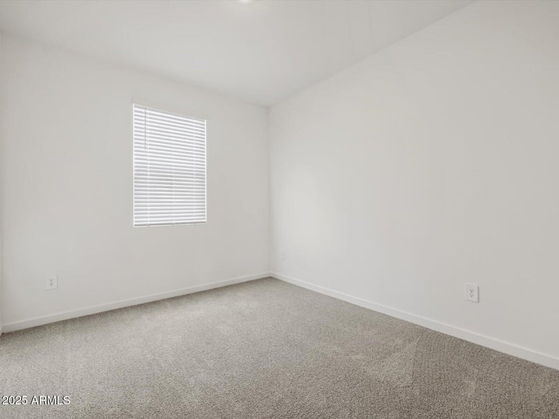 2446 Fortana Dr, San Tan Valley, AZ 85143