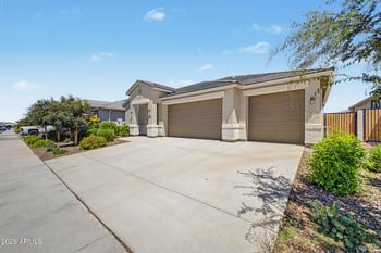 2446 Stradling Ave, Apache Junction, AZ 85120