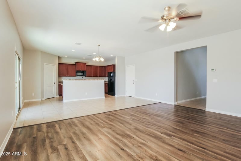 24479 Mobile Ln, Buckeye, AZ 85326