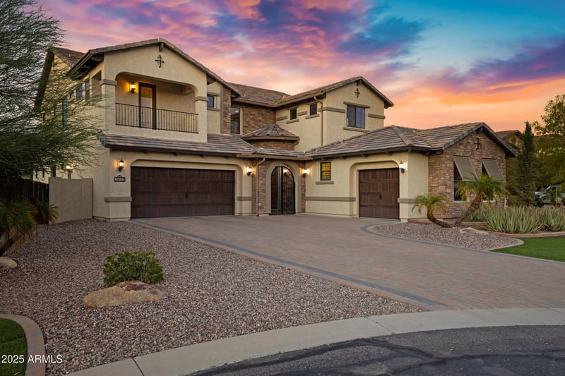 2448 Amber Ct, Gilbert, AZ 85296