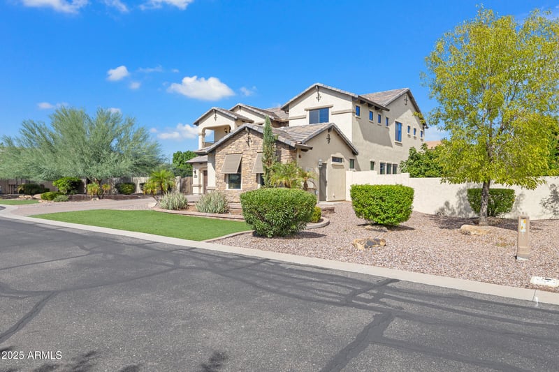 2448 Amber Ct, Gilbert, AZ 85296