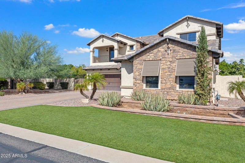 2448 Amber Ct, Gilbert, AZ 85296