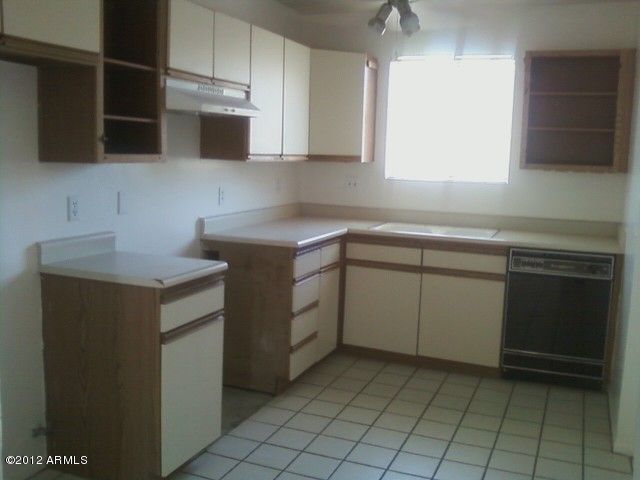 2448 W Sunrise Dr, Phoenix, AZ 85041