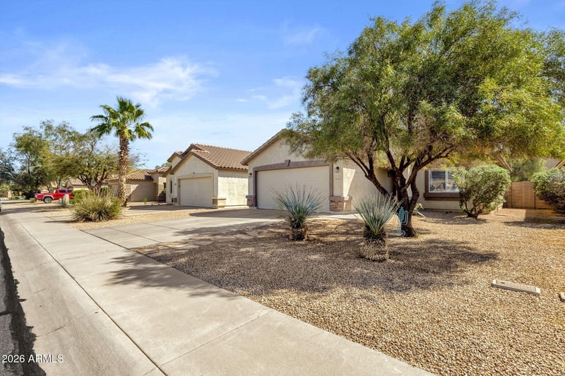 2449 Olivine Rd, San Tan Valley, AZ 85143