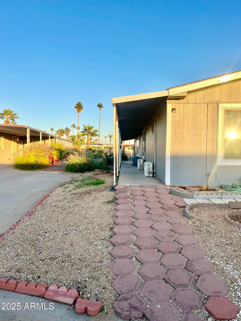 245 56th St #110, Mesa, AZ 85206