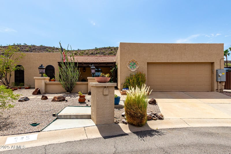 245 Dahlia Dr, Phoenix, AZ 85022