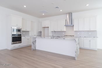 245 La Estela Ln, San Tan Valley, AZ 85140