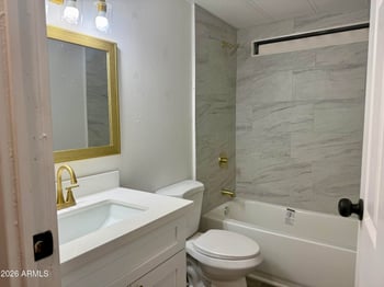 245 56th St #51, Mesa, AZ 85206