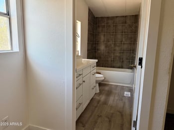 245 56th St #97, Mesa, AZ 85206
