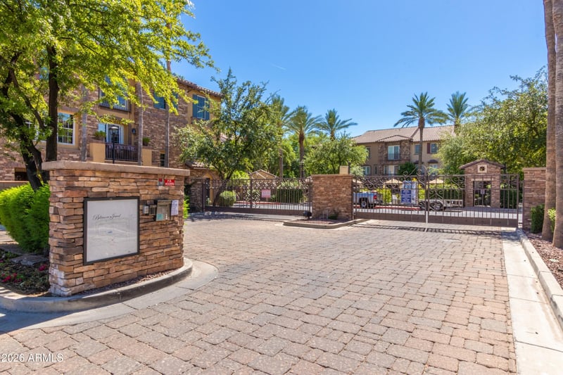 2450 E Roma Ave, Phoenix, AZ 85016