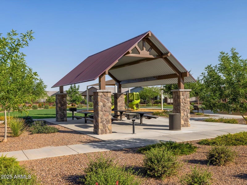 2450 Grenache Rd, San Tan Valley, AZ 85143