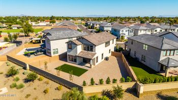 2451 W Los Arboles Pl, Chandler, AZ 85224