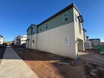 2452 Maximo Way, Phoenix, AZ 85085