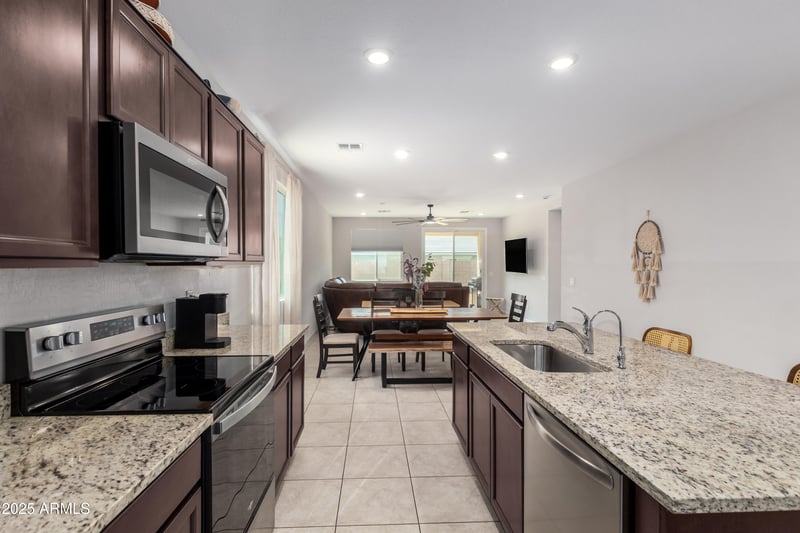 24529 Mohave St, Buckeye, AZ 85326