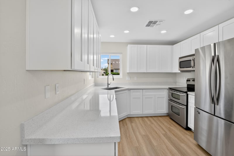 2455 Broadway Rd #25, Mesa, AZ 85204