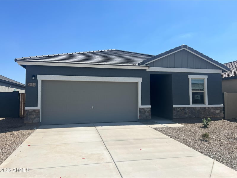 2455 Steer Dr, San Tan Valley, AZ 85140