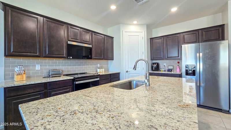 24552 Hilton Ave, Buckeye, AZ 85326