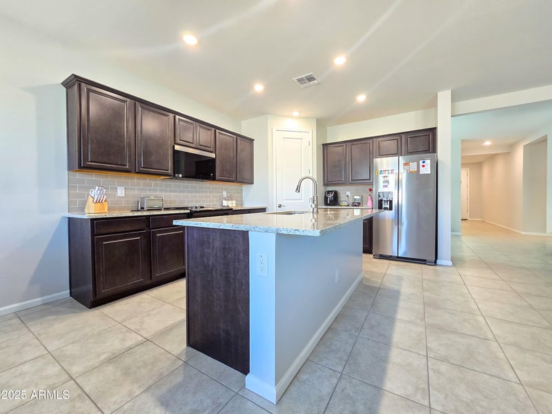 24552 Hilton Ave, Buckeye, AZ 85326