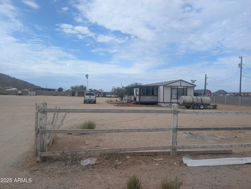 2456 Bonnie Ln, San Tan Valley, AZ 85144